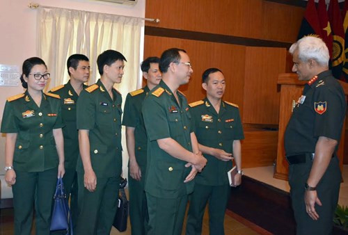 越南青年军官代表团访问印度 ảnh 1