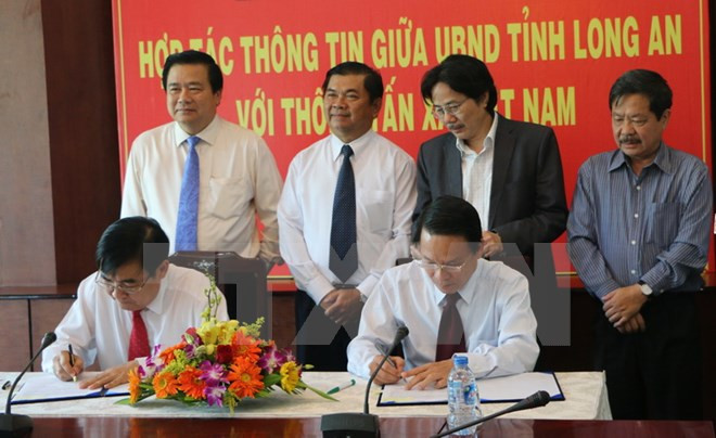 越通社与隆安省加强通信合作 ảnh 1