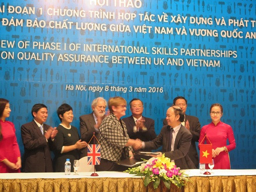 英国协助越南建立与发展职业培训的质量保证系统 ảnh 1