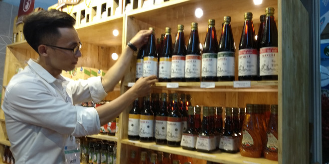 传统鱼露商标有助于打造越南传统鱼露品牌 ảnh 2 传统鱼露商标有助于打造越南传统鱼露品牌 ảnh 2