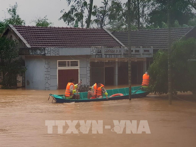 英国向越南提供50万英镑援助 用于灾后重建工作 ảnh 1