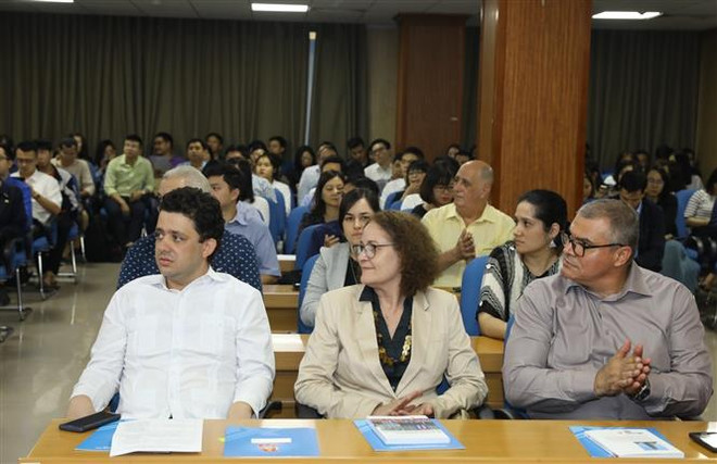 越南与古巴青年加强团结之情 ảnh 1