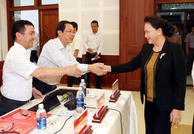 国会主席阮氏金银赴嘉莱省调研 ảnh 2 国会主席阮氏金银赴嘉莱省调研 ảnh 2