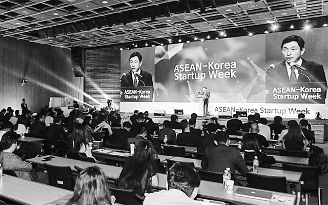 韩国承诺推动与东盟的经济关系 ảnh 1