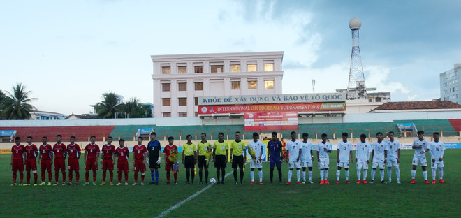 2019年越南国际U19足球赛开赛 越南队2-1反超缅甸队 ảnh 1
