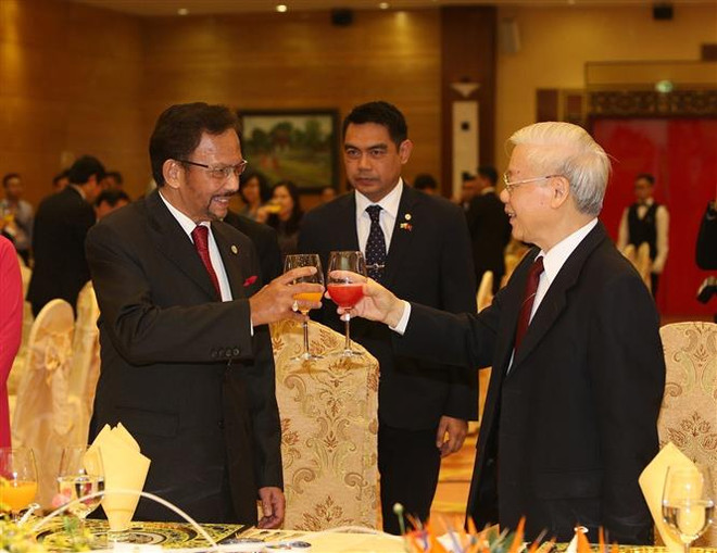 越共中央总书记阮富仲:越南与文莱关系在“质”与“量”上均的重要进展 ảnh 1 越共中央总书记阮富仲:越南与文莱关系在“质”与“量”上均的重要进展 ảnh 1