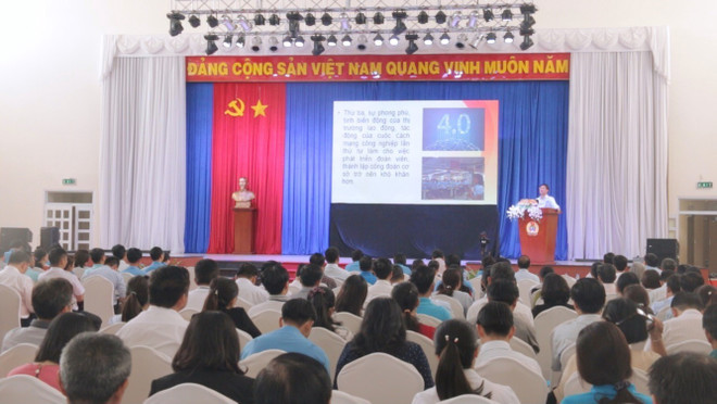 平阳省召开专题会议讨论CPTPP和第四次工业革命对工人和工会带来的影响 ảnh 1