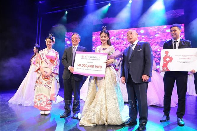 越日大学研究生陈妙英成为2019年樱花亲善大使 ảnh 1