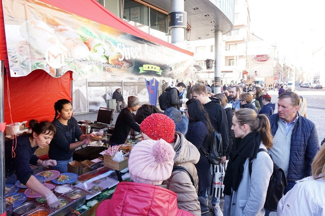 “体验越南”美食节在捷克举行 ảnh 1 “体验越南”美食节在捷克举行 ảnh 1