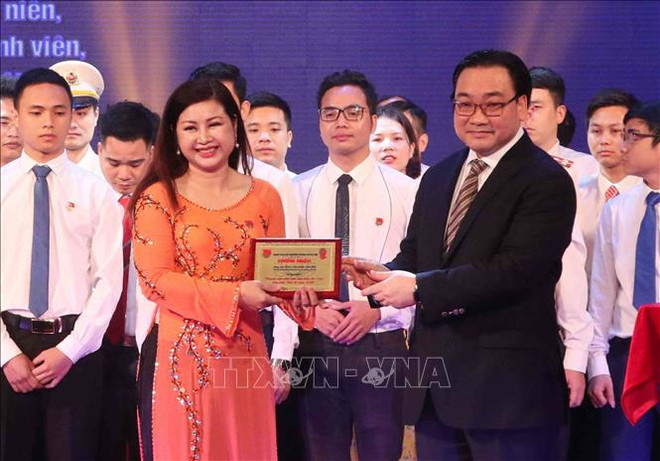 越南全国多地举行胡志明共青团成立88周年纪念活动 ảnh 1 越南全国多地举行胡志明共青团成立88周年纪念活动 ảnh 1