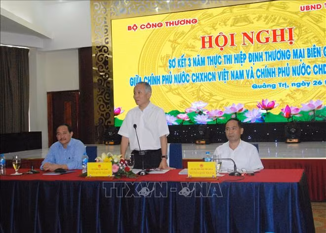 越南促进与老挝边境贸易的合作 ảnh 1 越南促进与老挝边境贸易的合作 ảnh 1