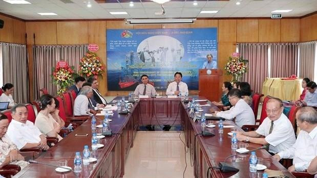 胡伯伯访问首都巴库60周年:培育越南与阿塞拜疆之间的深厚情谊 ảnh 1 胡伯伯访问首都巴库60周年:培育越南与阿塞拜疆之间的深厚情谊 ảnh 1