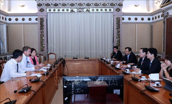 胡志明市与英特尔集团加强合作共促发展 ảnh 1 胡志明市与英特尔集团加强合作共促发展 ảnh 1