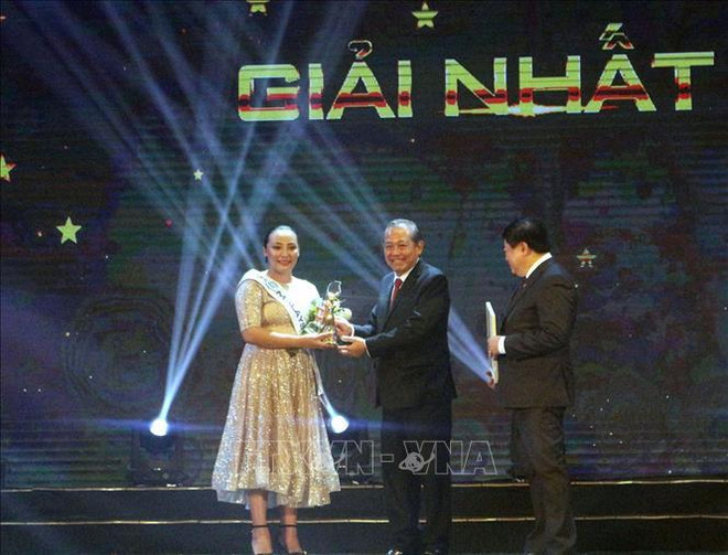 马来西亚选手荣获2019年第二届东盟加三歌唱大赛一等奖 ảnh 2