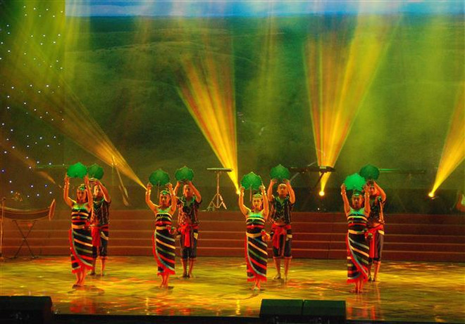 2019年绿色九号公路唱歌比赛吸引近700名歌手和演员参加 ảnh 2 2019年绿色九号公路唱歌比赛吸引近700名歌手和演员参加 ảnh 2