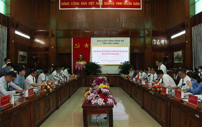 后江省与韩国加强多方面合作 ảnh 1