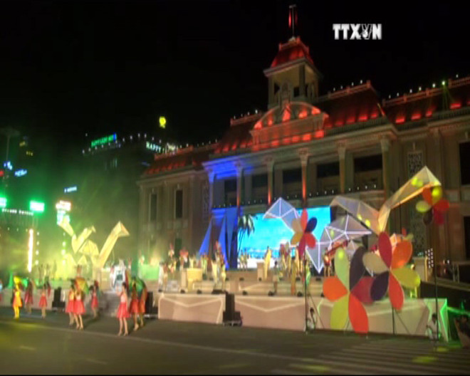 越通社新闻节目2015年7月15日 ảnh 1