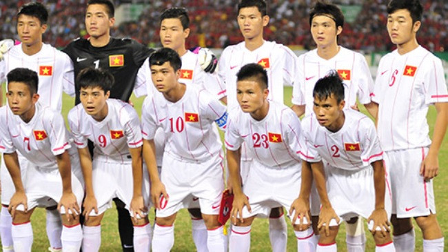 越南U19队集军为2015年东南亚U19足球锦标赛做好准备 ảnh 1 越南U19队集军为2015年东南亚U19足球锦标赛做好准备 ảnh 1