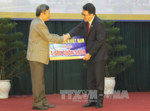 越南诗人阮攸诞辰250周年纪念邮票正式发行 ảnh 3