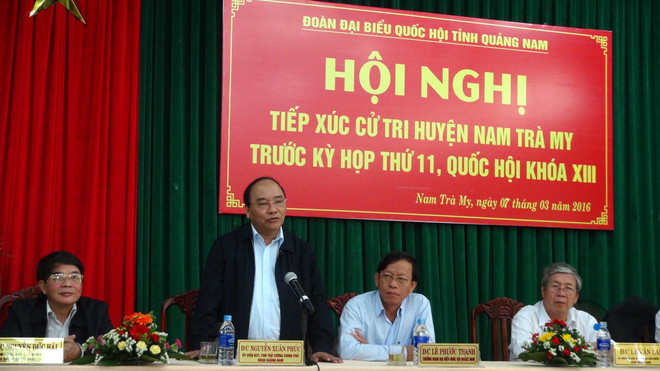 越南政府副总理阮春福接触广南省选民 ảnh 1 越南政府副总理阮春福接触广南省选民 ảnh 1