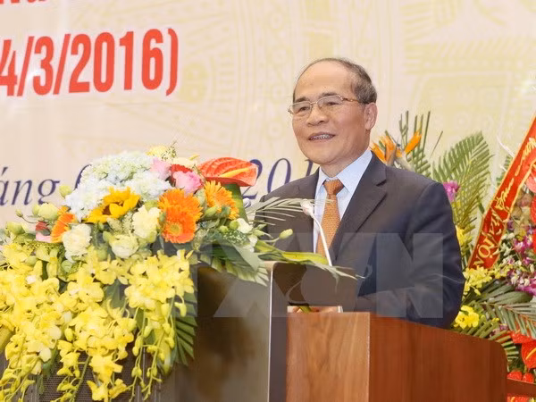 越南国会主席阮生雄出席国会法律委员会传统日70周年纪念典礼 ảnh 1
