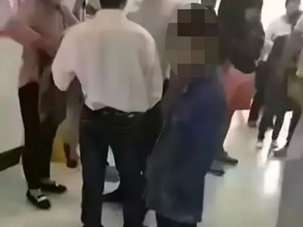 越南外交部发言人:疑似越南籍女童在中国怀孕的信息尚未得以澄清 ảnh 1 越南外交部发言人:疑似越南籍女童在中国怀孕的信息尚未得以澄清 ảnh 1