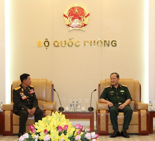 越副防长闭春长上将分别会见老挝和柬埔寨老战士协会代表团 ảnh 1 越副防长闭春长上将分别会见老挝和柬埔寨老战士协会代表团 ảnh 1