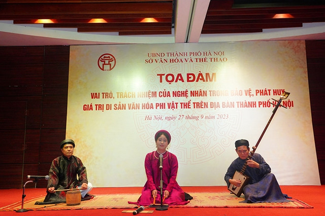 河内:艺人在保护和弘扬河内市非物质文化遗产价值方面的重要作用 ảnh 1 河内:艺人在保护和弘扬河内市非物质文化遗产价值方面的重要作用 ảnh 1