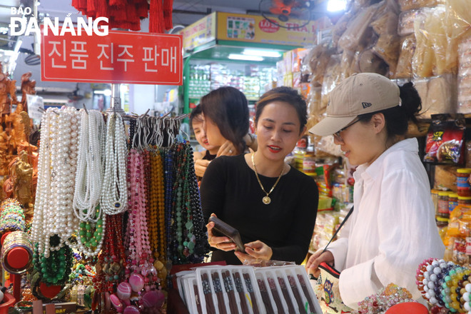 岘港市经济逐步得到复苏和发展 ảnh 1 岘港市经济逐步得到复苏和发展 ảnh 1