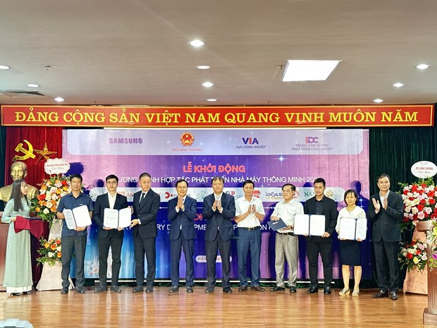 启动北方地区智能工厂合作项目 ảnh 1 启动北方地区智能工厂合作项目 ảnh 1