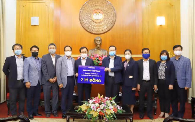 越南各界携手抗击新冠肺炎疫情 ảnh 2