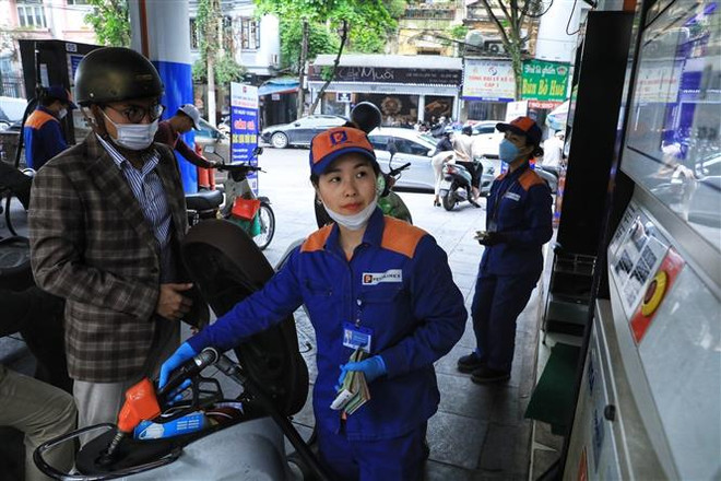 越南国内油价每升上涨1000越盾 ảnh 1 越南国内油价每升上涨1000越盾 ảnh 1