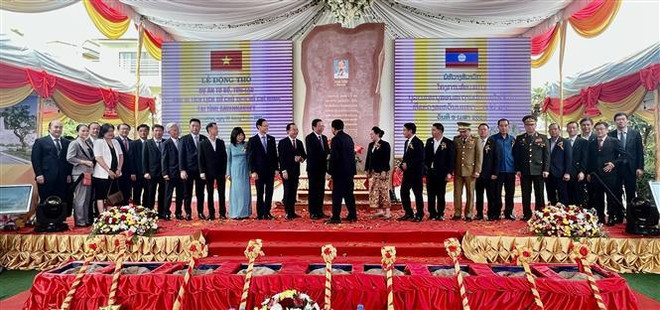 老挝沙湾拿吉省举行胡志明市主席历史遗迹区修缮工程动工仪式 ảnh 1 老挝沙湾拿吉省举行胡志明市主席历史遗迹区修缮工程动工仪式 ảnh 1