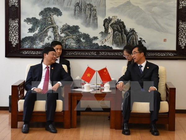 越中青年交流活动致力于促进两国关系向前发展 ảnh 1 越中青年交流活动致力于促进两国关系向前发展 ảnh 1