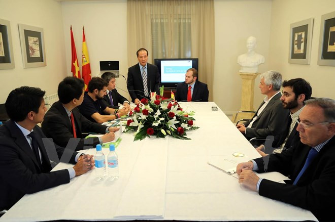 欧洲部分媒体报道和播放有关越南查鱼养殖、生产经营和出口情况的新闻和纪录片内容不准确不全面 ảnh 1 欧洲部分媒体报道和播放有关越南查鱼养殖、生产经营和出口情况的新闻和纪录片内容不准确不全面 ảnh 1