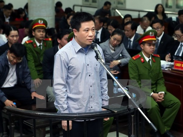 公安机关对越南海洋商业银行前董事长何文深贪腐案进行进一步调查 ảnh 1 公安机关对越南海洋商业银行前董事长何文深贪腐案进行进一步调查 ảnh 1