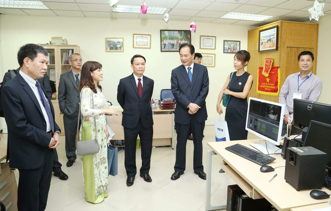 越通社与新华社签署新合作协议 ảnh 4 越通社与新华社签署新合作协议 ảnh 4