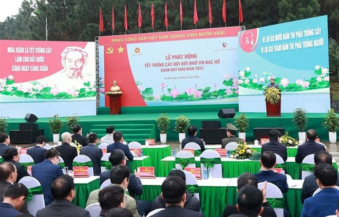 越南总理范明政启动2023年新春植树节 ảnh 1 越南总理范明政启动2023年新春植树节 ảnh 1