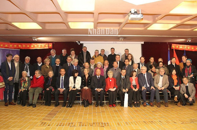 永远保留越南为和平斗争的感情和精神 ảnh 1 永远保留越南为和平斗争的感情和精神 ảnh 1