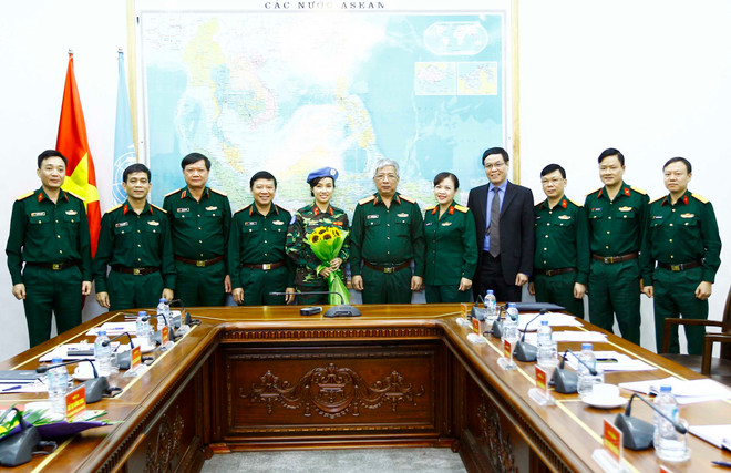 越南首次派遣维和女军官（组图） ảnh 2