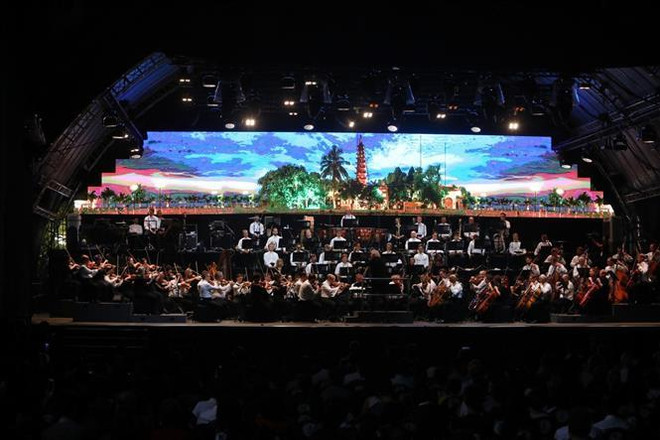 庆祝首都河内解放65周年的活动热闹举行 ảnh 2 庆祝首都河内解放65周年的活动热闹举行 ảnh 2