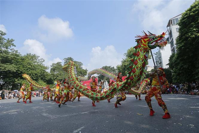 庆祝首都河内解放65周年的活动热闹举行 ảnh 1 庆祝首都河内解放65周年的活动热闹举行 ảnh 1