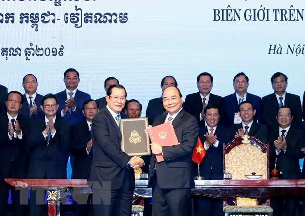 柬埔寨媒体高度评价柬埔寨首相洪森访越的成果 ảnh 1