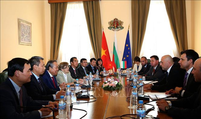 越南与保加利亚加强传统友好关系 ảnh 2 越南与保加利亚加强传统友好关系 ảnh 2