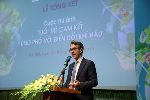 法国大使承诺将与越南一道同行应对气候变化和开展灾后重建 ảnh 2 法国大使承诺将与越南一道同行应对气候变化和开展灾后重建 ảnh 2