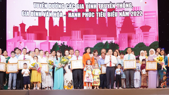 越南家庭日：弘扬越南家庭传统文化价值 ảnh 1