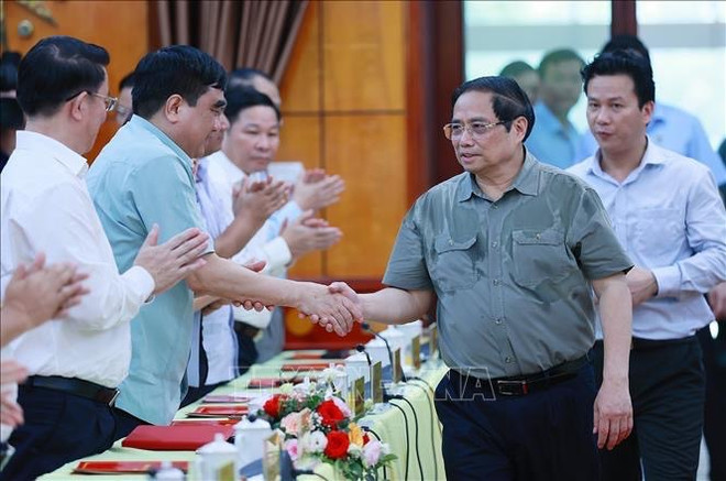 政府总理范明政莅临河江省调研 ảnh 2 政府总理范明政莅临河江省调研 ảnh 2