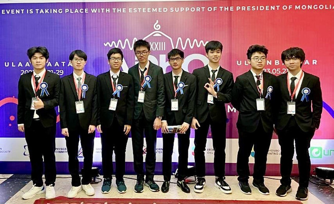 4名越南学生在亚洲物理奥林匹克竞赛均夺得铜牌 ảnh 2 4名越南学生在亚洲物理奥林匹克竞赛均夺得铜牌 ảnh 2