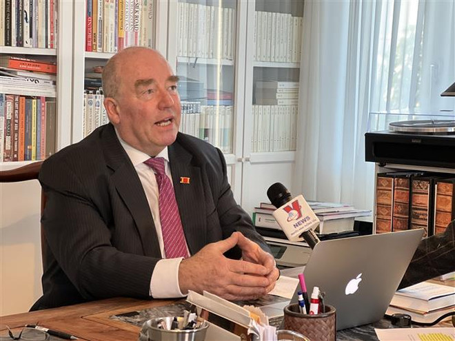 前德国驻越南大使罗尔夫·舒尔茨:“战略伙伴关系”是德越合作的路线图 ảnh 1 前德国驻越南大使罗尔夫·舒尔茨:“战略伙伴关系”是德越合作的路线图 ảnh 1