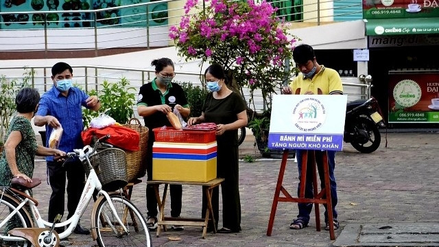 滨海城市在疫情中的温暖人情 ảnh 1